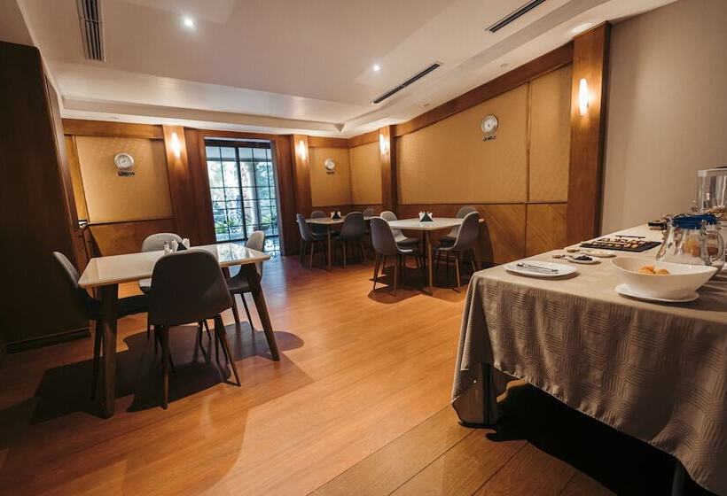 Luxva Hotel Boutique