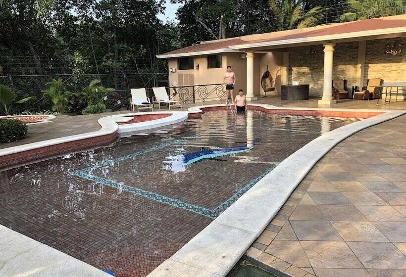 Luxva Hotel Boutique