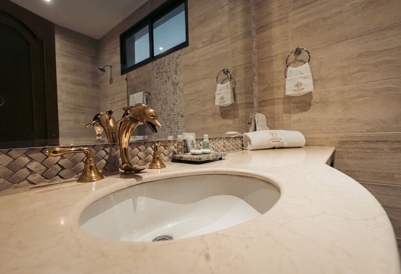 Luxva Hotel Boutique