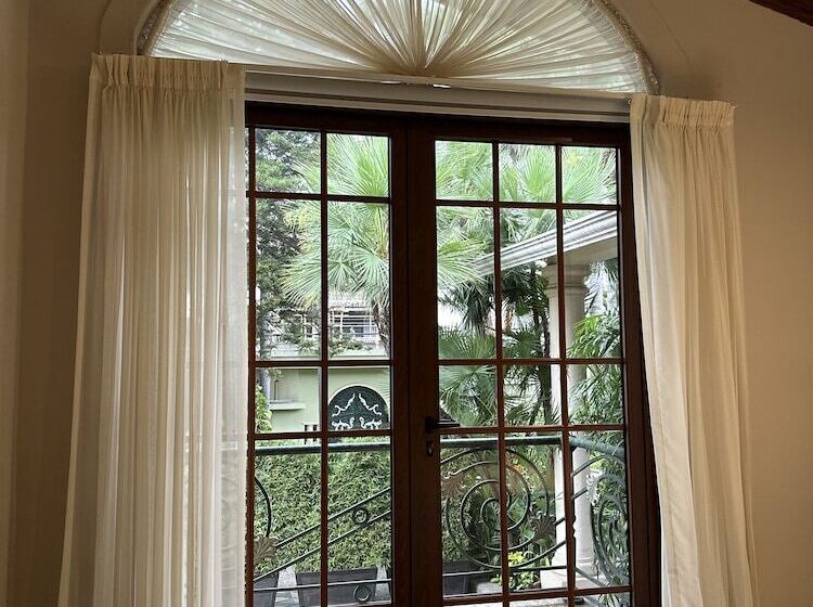 Luxva Hotel Boutique