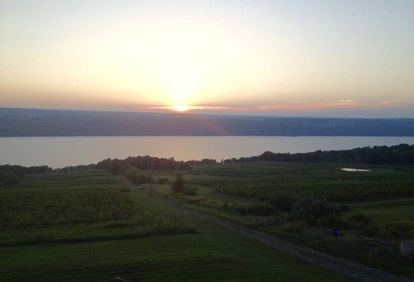 Mallard Cottage   Pet Friendly