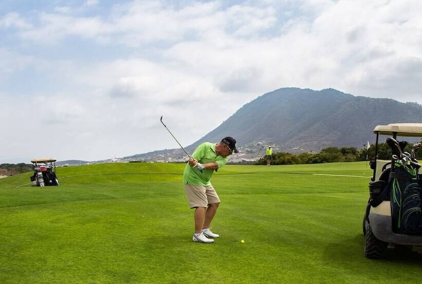 Montecristi Golf Resort & Villas