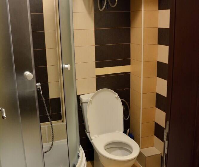 تختخواب و صبحانه Montenegro Backpackers Home Kotor