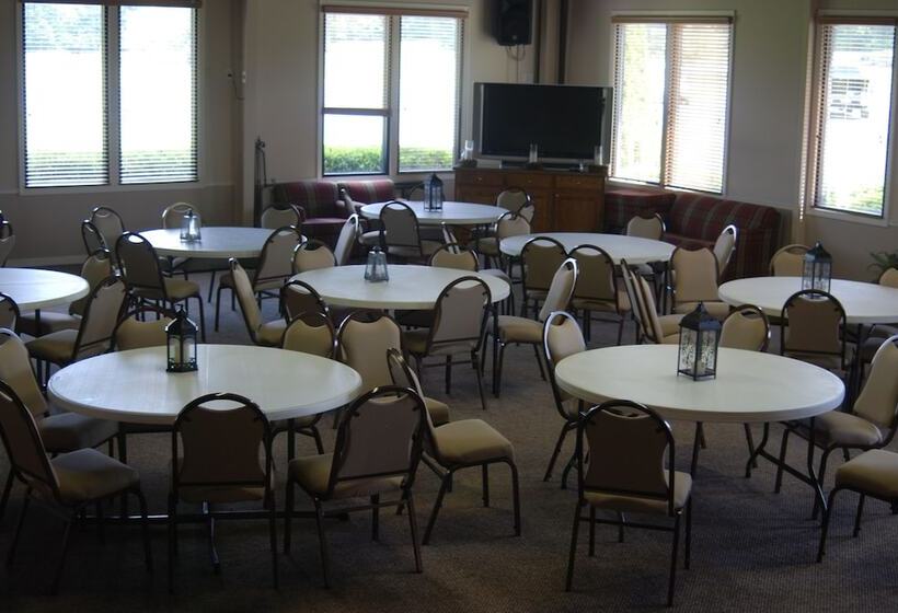 فندق على الطريق The Golf Inn At Qc Resort And Rv