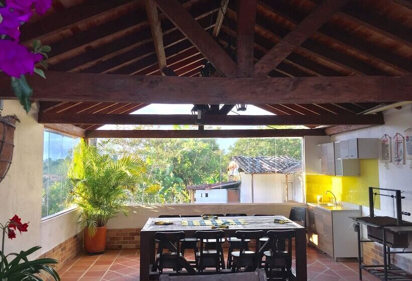 ユースホステル Oak Tree House