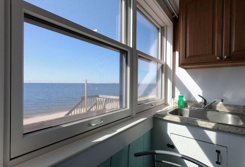 Oceana Cottages