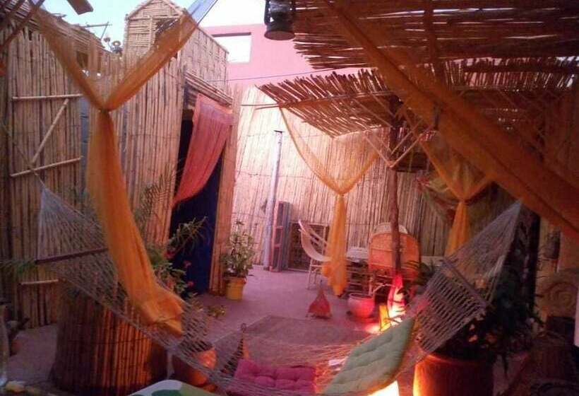 بنسيون Atlas Room