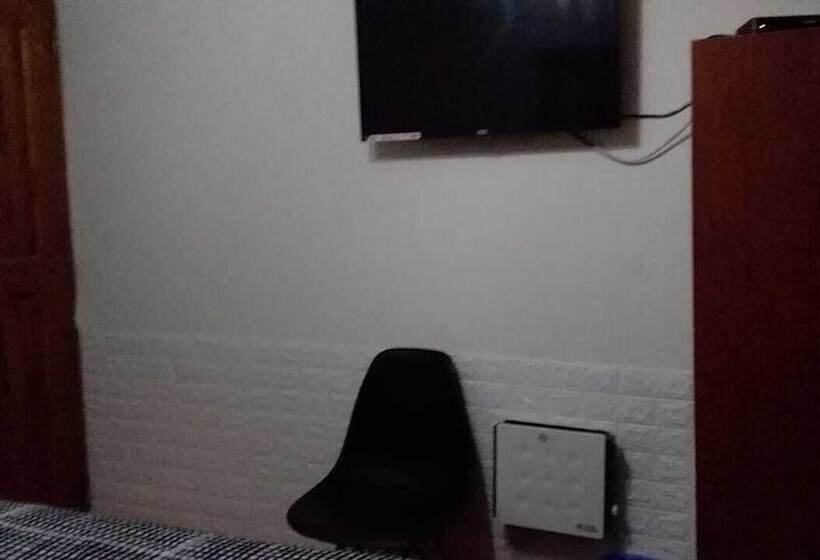 Hostal El Aromo Pensión A Empresas