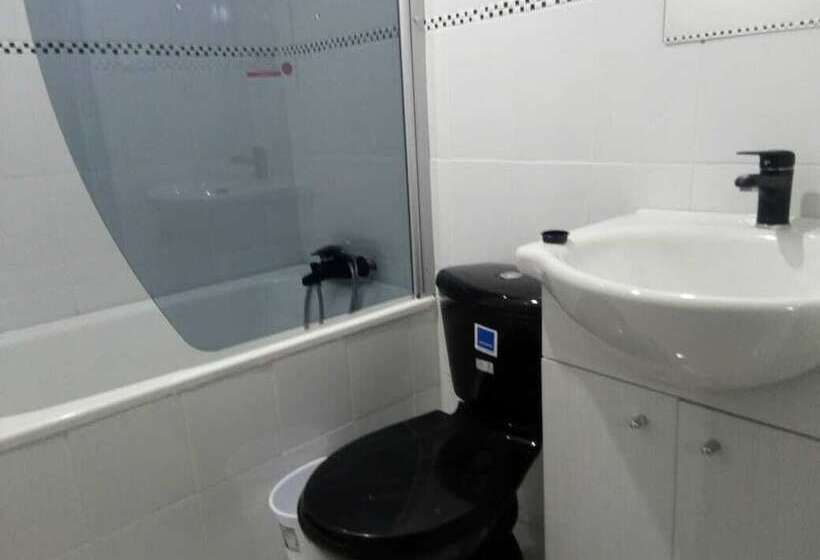 Hostal El Aromo Pensión A Empresas