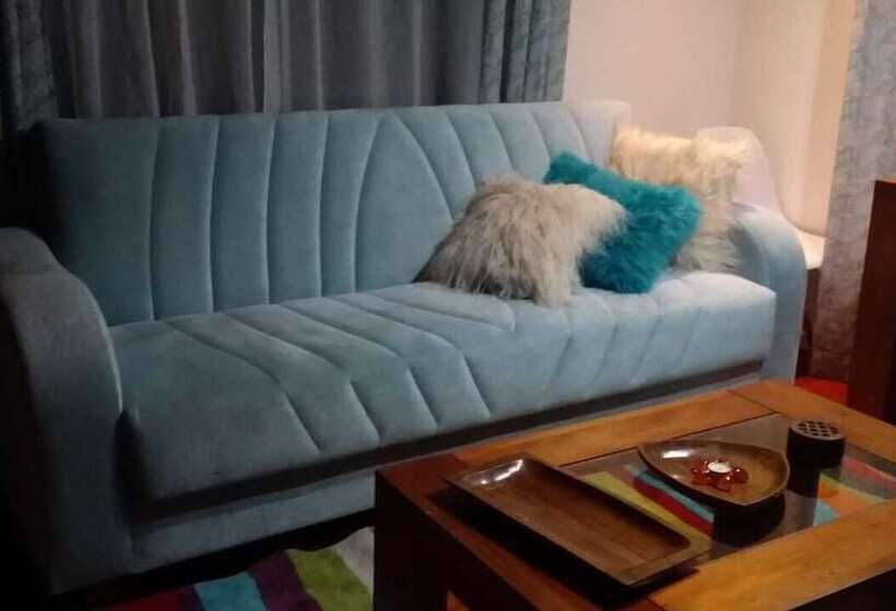 Hostal El Aromo Pensión A Empresas