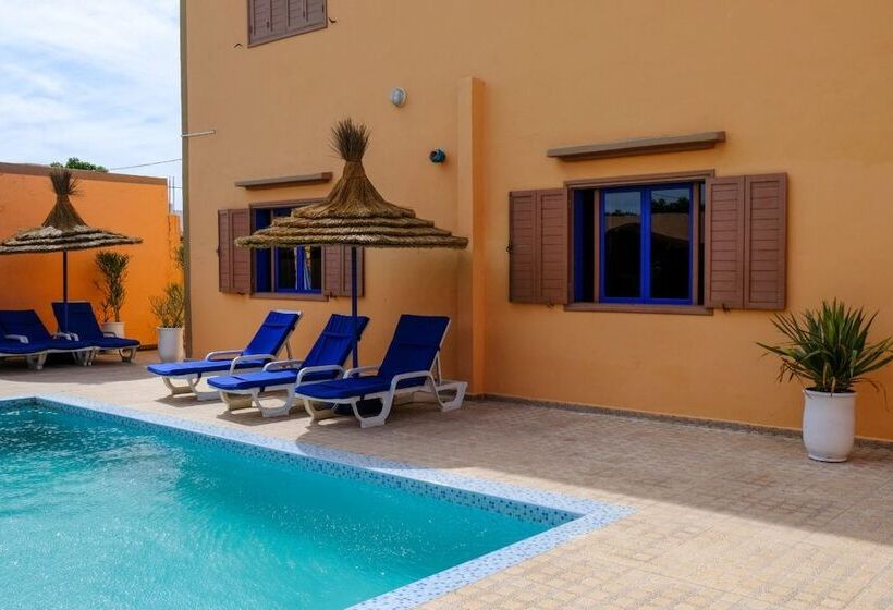 ペンション Dar Iziki