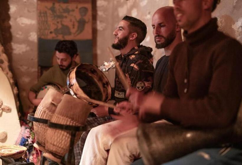 ペンション Dar Iziki