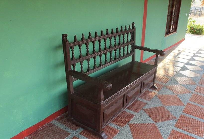 پانسیون Ecogranja Akiez