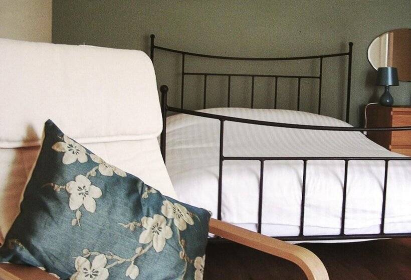 ペンション Elm Tree Farm Accommodation