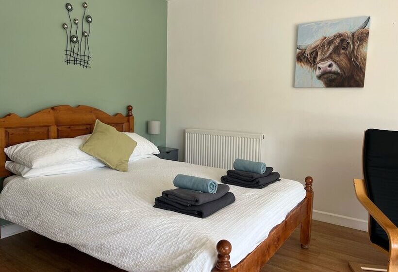 ペンション Elm Tree Farm Accommodation