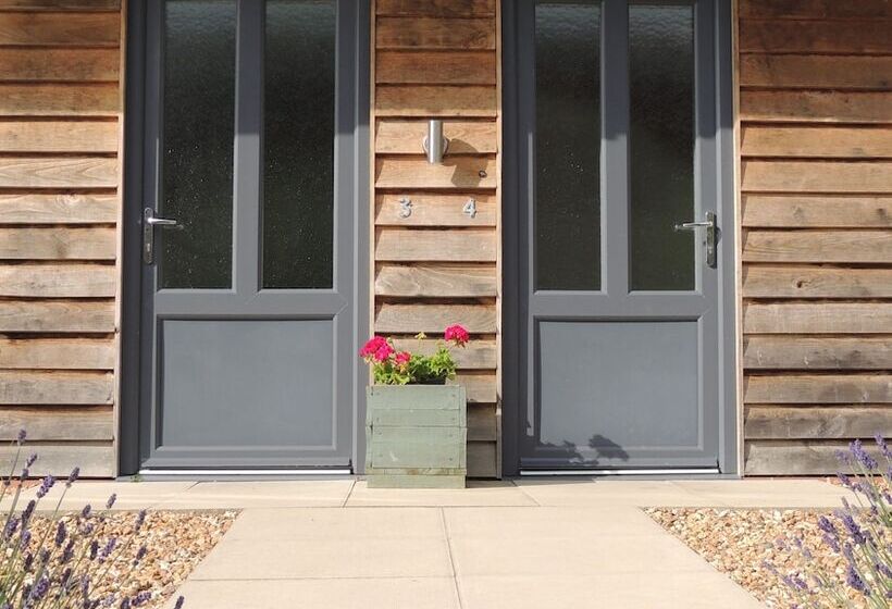 ペンション Elm Tree Farm Accommodation