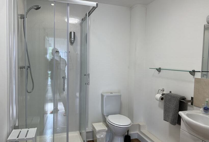 ペンション Elm Tree Farm Accommodation