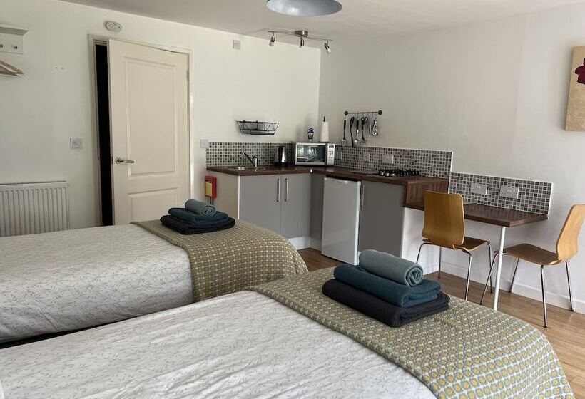 ペンション Elm Tree Farm Accommodation