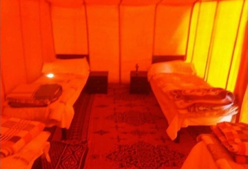 펜션 Erg Lihoudi Dunes & Bivouac