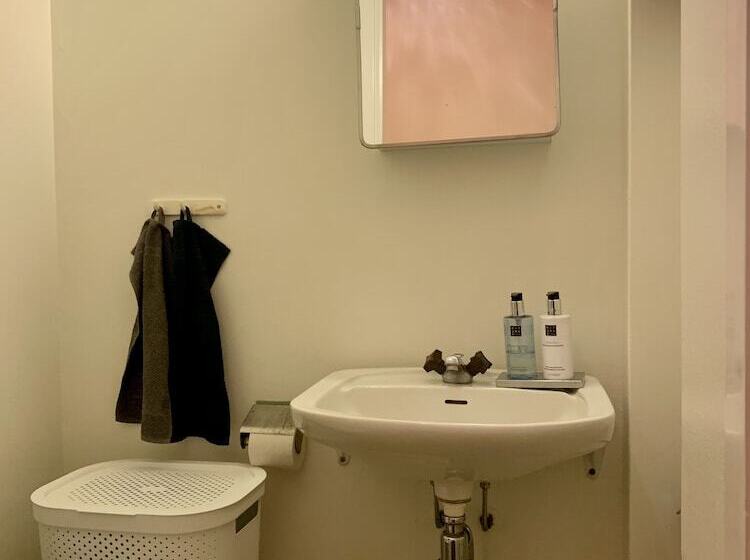 膳宿费 Garpgården