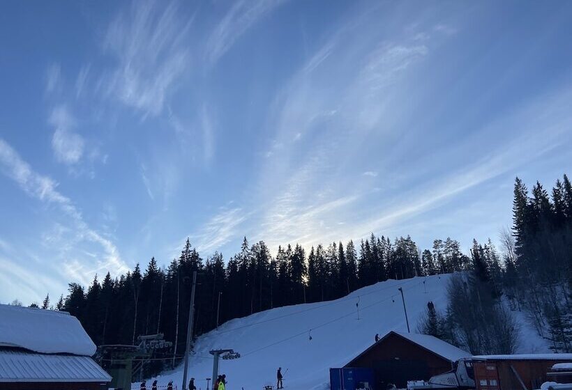 膳宿费 Garpgården