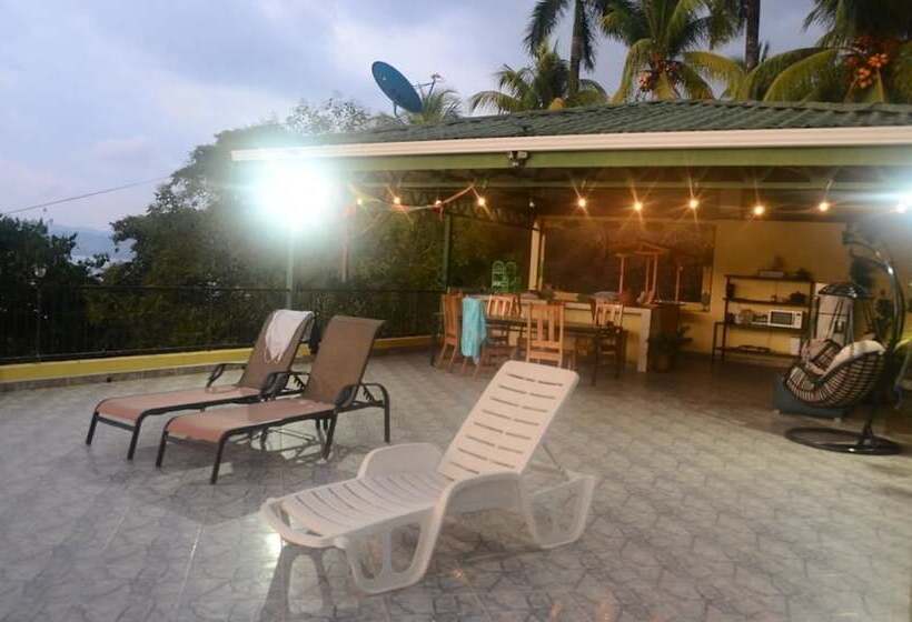 پانسیون La Terraza Verde