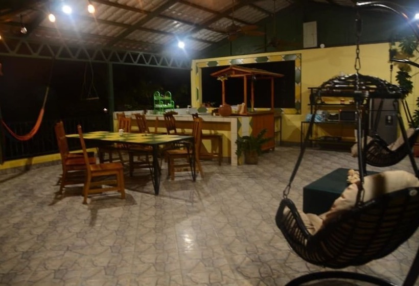 پانسیون La Terraza Verde