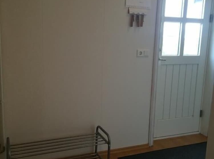 پانسیون Meyjarskemman Farm Stay