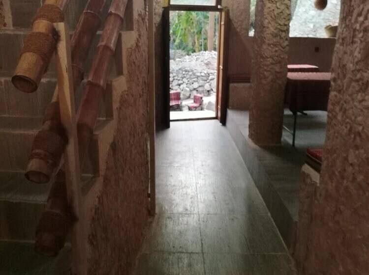 پانسیون Misfah Old House