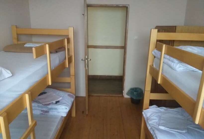 פנסיון Mountain Home Omanovac