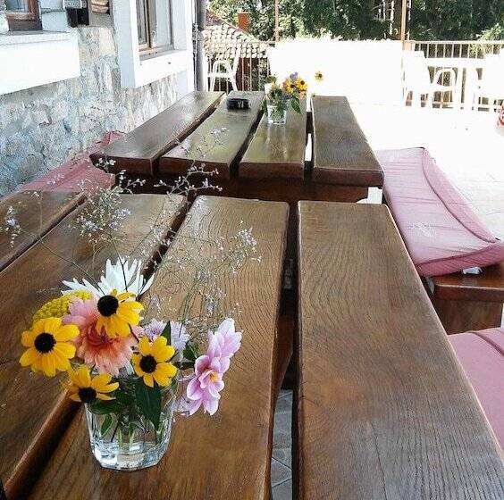 펜션 Mountain Home Omanovac