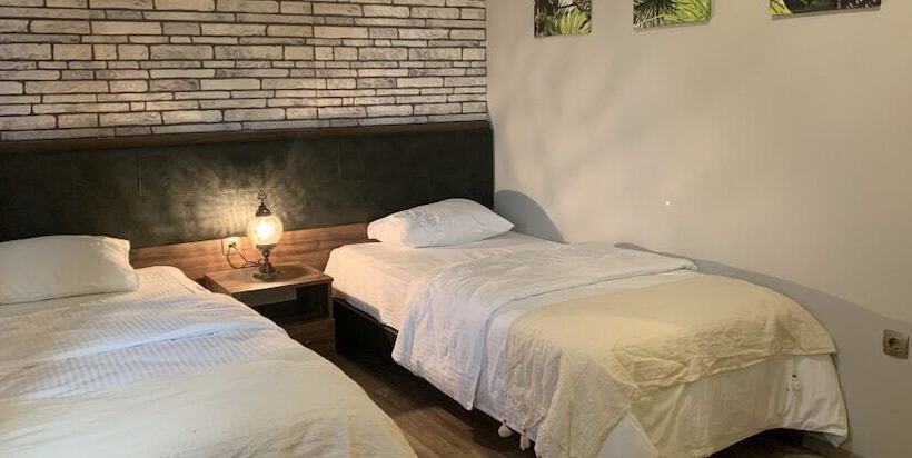 بنسيون Rahmi Baba 1966