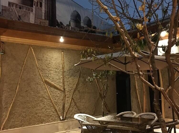 بنسيون S E A S O N S