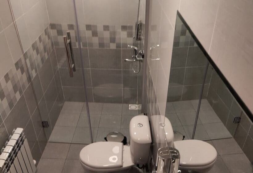 بنسيون S E A S O N S