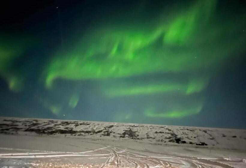 پانسیون Sandhaugar Guesthouse