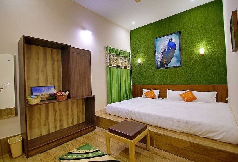 ペンション The Hideout Agra   Boutique Homestay Near Taj