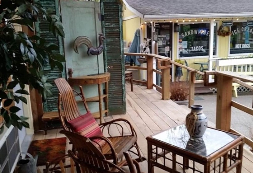 بنسيون The Iris Garden Downtown Cottages And Suites