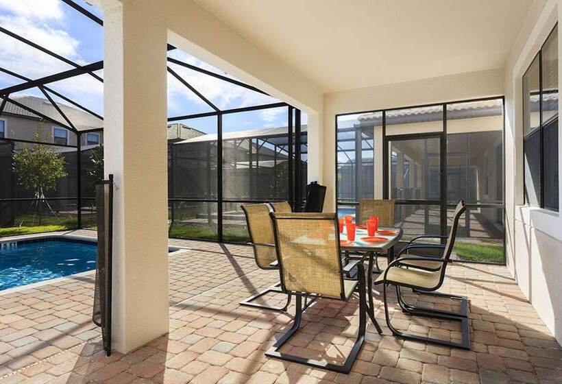 Private Resort Home 1131