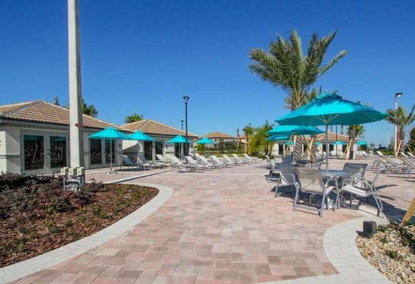 Private Resort Home 1131