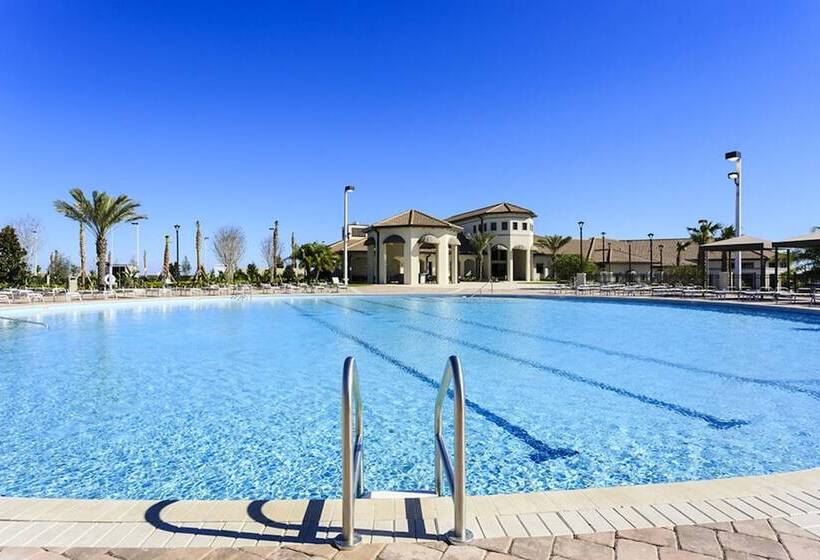 Private Resort Home 1131