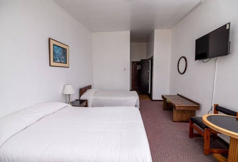 Real Hotel Huascaran