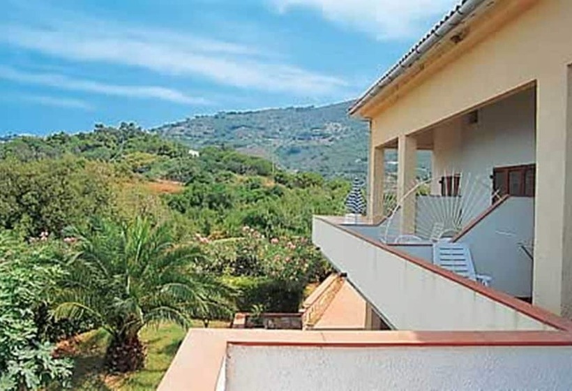 레지던스 La Turistica