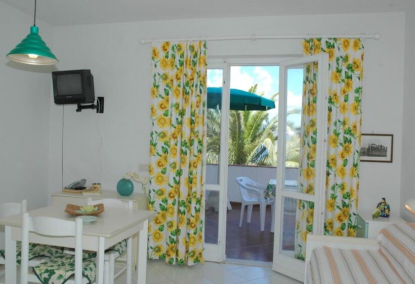 레지던스 La Turistica