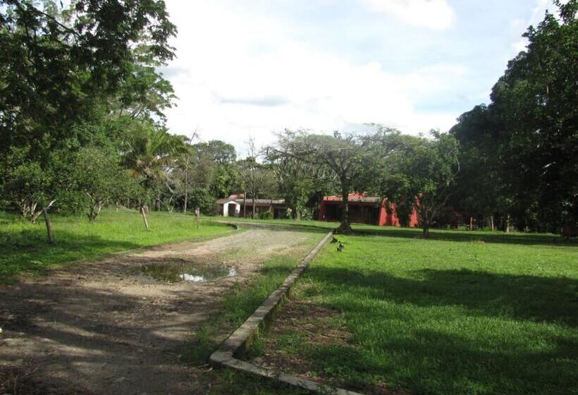 リゾートホテル Centro Vacacional Y De Eventos Araguaney