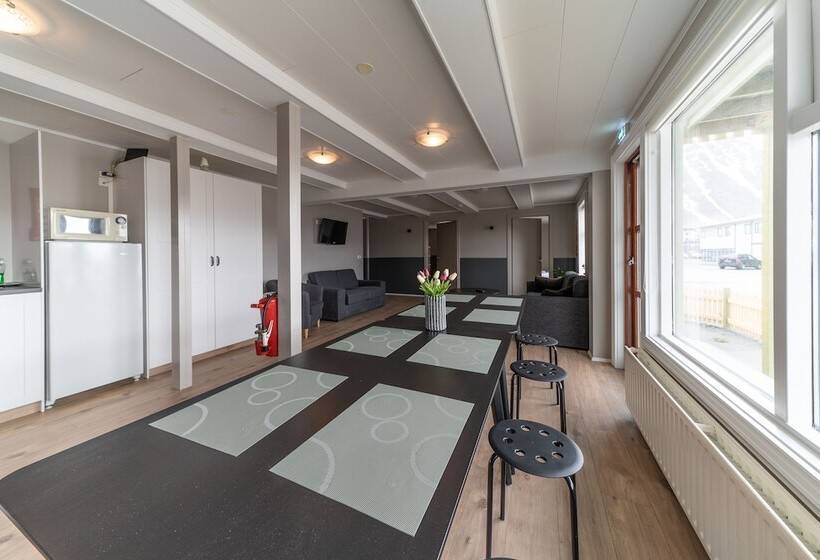 ísafjordur Hostel