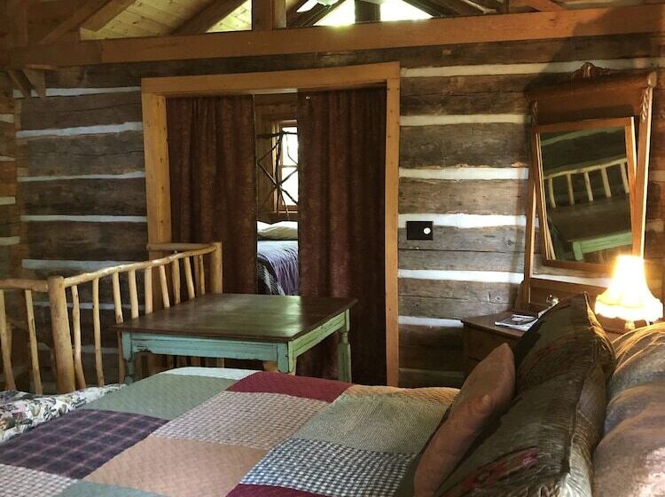 Smokey Mtn. Romantic Handcrafted Cabins