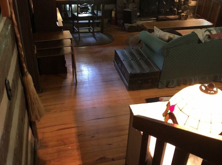 Smokey Mtn. Romantic Handcrafted Cabins