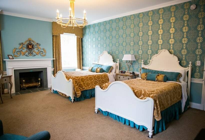 Providence Manor House Bed & Breakfast