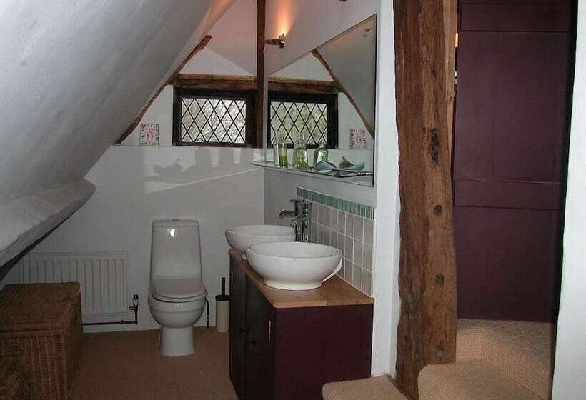 The Yeoman's House