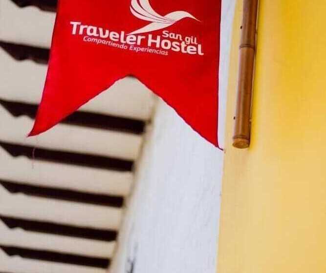 Traveler Hostel